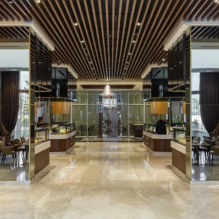 Miracle Resort