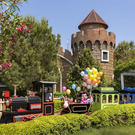 Üdülőközpont Miracle 5*